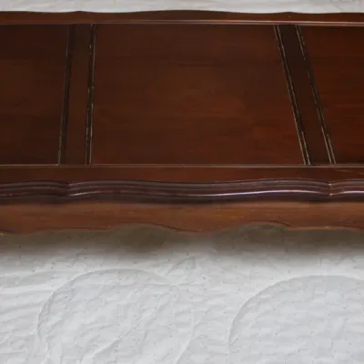 Vintage Wood Coffee Table
$125.00
46in. x 20in. x 15in.
- Cabriole Legs
- Dark Brown Finish