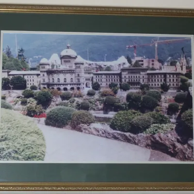 Framed Swiss Federal Palace
$35.00
38in. x 28in.