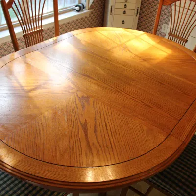 Traditional Wood Dining Table w/ 4 Chairs.
$260.00
62in. x 44in. x 30in.
-Dining table has a bottom drawer
-4 chairs are upholstered with...