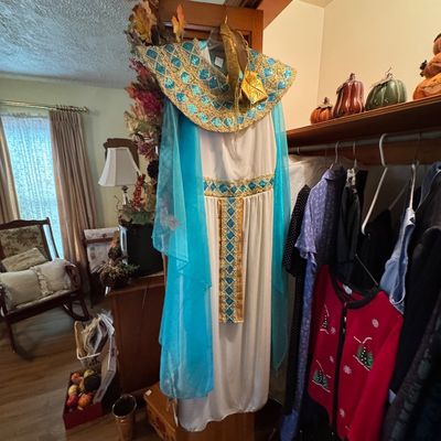 Sale Photo Thumbnail #332