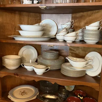 Sale Photo Thumbnail #177