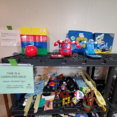 Estate sale photo