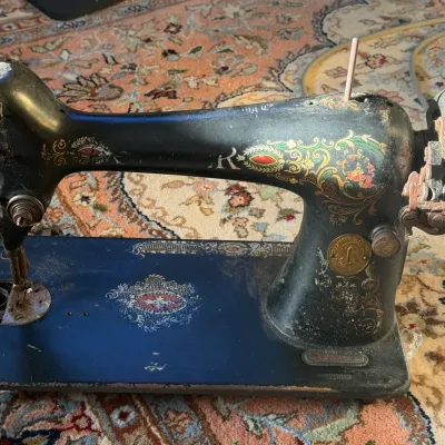 antique Singer Model 66 "Red Eye" cast-iron sewing machine