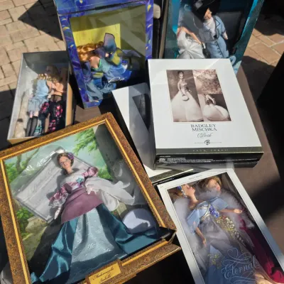 Sale Photo Thumbnail #3: Collectible Barbie Badgley Mischka Bride, Bob Mackie, Givenchy, The Swann and more 