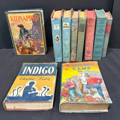 Vintage Books (WH7)