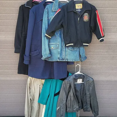 Vintage Family Closet (WH10)