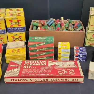 Vintage A-M-M-O (WH9)
