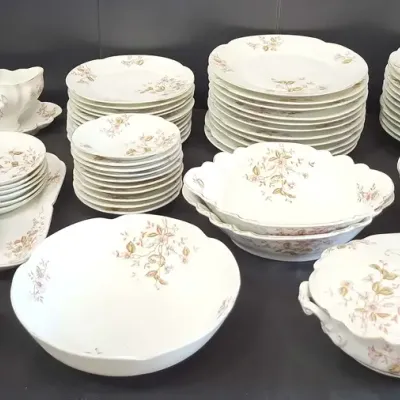 Floral Pattern China (WH10)
