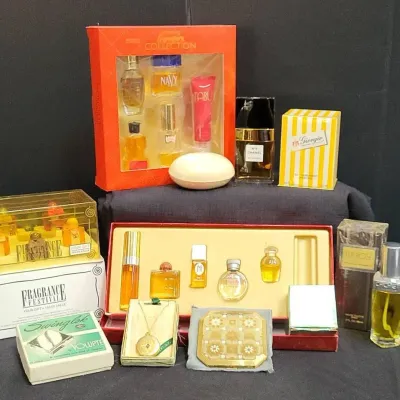 Perfume + (feat. Chanel No 5) (WH77)