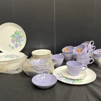 Royalon Melmac plates, Cups & Bowls (WH5)