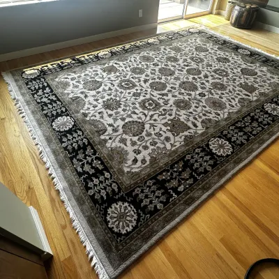 Sale Photo Thumbnail #11: Hand Knotted Wool Rug Ivory Floral Black Border 9x12