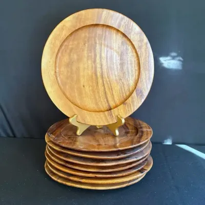 Genuine Monkey Pod And Crafted In The Philippines Wood Charger Plates Set Of 8 & Wood Cutting Board