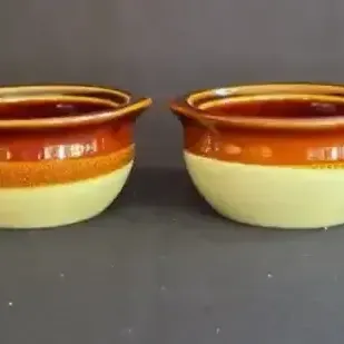 Crestware Brown and Ivory 12 oz. Onion Soup Crock / Bowl - Set Of 4