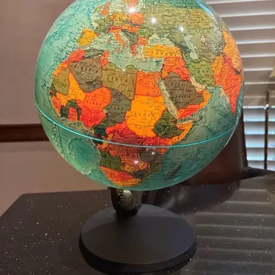Illuminating world globe made in Denmark by Scan-Globe 