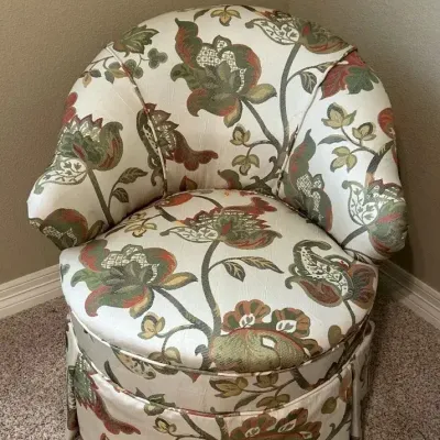 Upholstered Swivel Barrel Chair