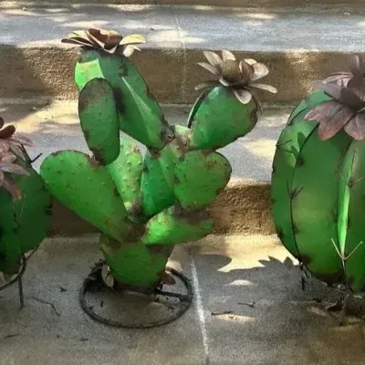 Metal Cactus Garden Sculptures - Set Of 3