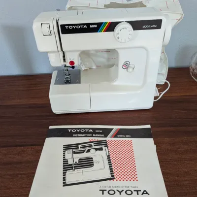 Adorable Toyota Sewing Machine!