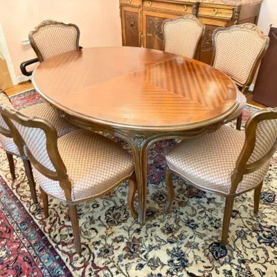 Vintage French Provincial / Louis XV style Dining Room Set with One Leaf | Great Condition