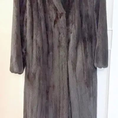 Neiman Marcus Long Mink Fur Coat, Monogrammed Size S-M | Excellent Condition 