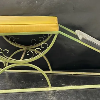 Vintage Show Shine/ Fitting Bench