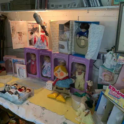 Sale Photo Thumbnail #274