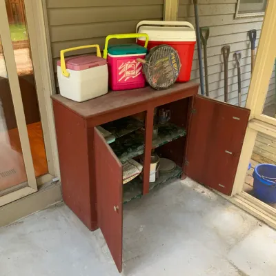 Estate sale photo