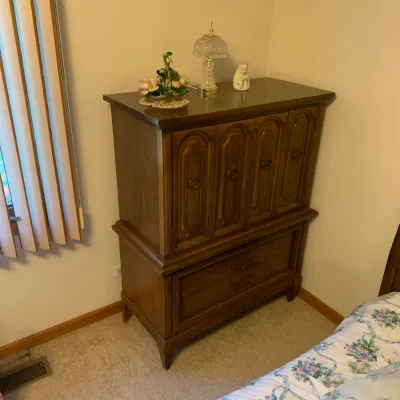 Sale Photo Thumbnail #176