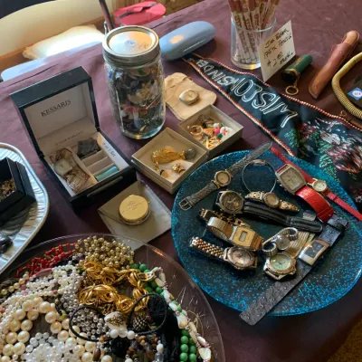Estate sale photo