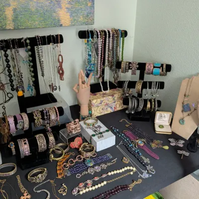 Sale Photo Thumbnail #4