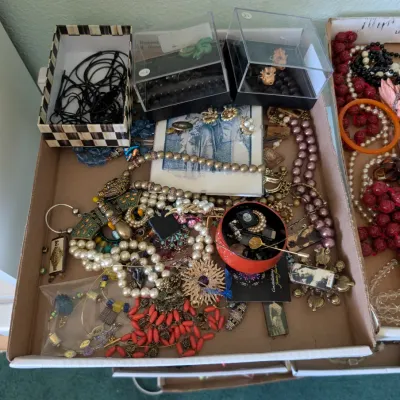 Sale Photo Thumbnail #363