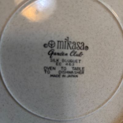 Sale Photo Thumbnail #92: Autumn leaf, Bowls, Mikasa Dishes and more.