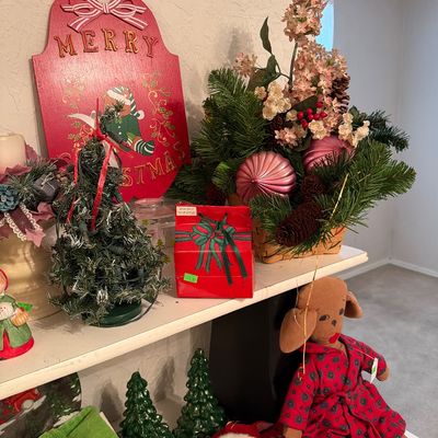 Sale Photo Thumbnail #154: Christmas Santa, Snowman, and more.