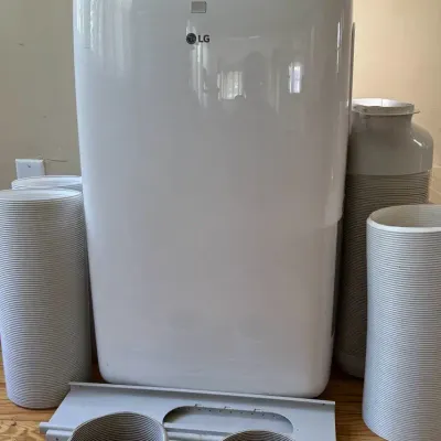  LG Portable Air Conditioner