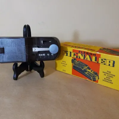 Fleron Vintage Morse Code Signaler For Instruction In Code