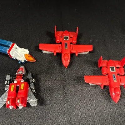 VTG 1980s Transforming Robot Jets - 4 Pc, Hasbro Transformers Powerglide + Tonka GoBots Figures