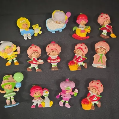 Vintage Strawberry Shortcake Figures