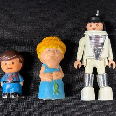 Vintage Toys - 1975 Kenner Tree Tots Dad, 1970s Evenflo Huckleberry Finn, 1974 Playmobil Astronaut