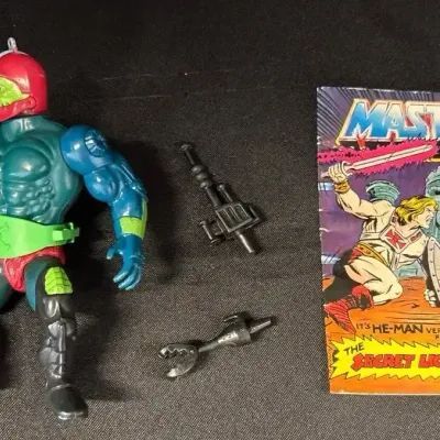 VTG Masters of the Universe Trap Jaw Action Figure w Attachments + Mini Comic - MOTU, Mattel, He-Man