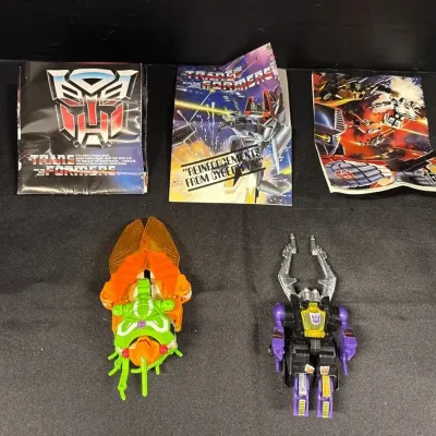 VTG Transformers G1 Barrage & Shrapnel Insecticon Figures + Catalog Inserts - Bandai, Hasbro