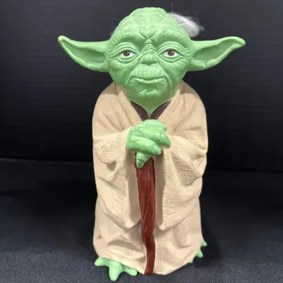Vintage 1981 Star Wars Kenner Yoda Hand Puppet - 8” Authentic Lucasfilm Hong Kong Vinyl Toy