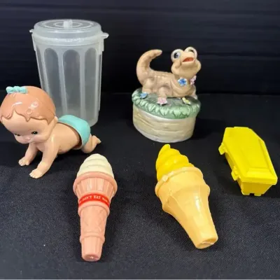 VTG Novelty Toys - 1977 Tomy Wind Up Baby, 1978 Fleer Coffin Candy Container, Alligator Trinket Box