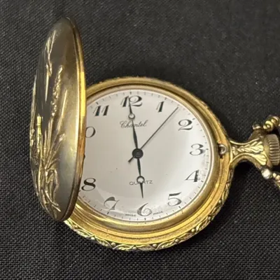 Vintage Chantel Quartz Pocket Watch - Hunting Dog Duck Marsh Scene