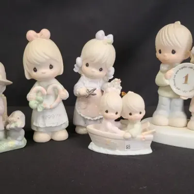 Precious Moments Figurines 
