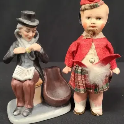 Whimsical Wonders - Fun Figurine/Pipe-Rest & Trembling Toy