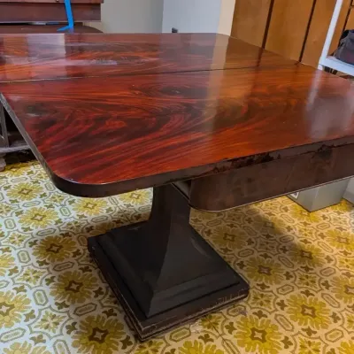 Antique Flame Mahogany Flip-Top Card & Game Table (36" W x 30" H)