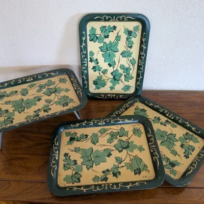 Vintage Ivy Pattern Folding Metal Lap TV Trays Set of 4 - Green & Cream Litho Metal