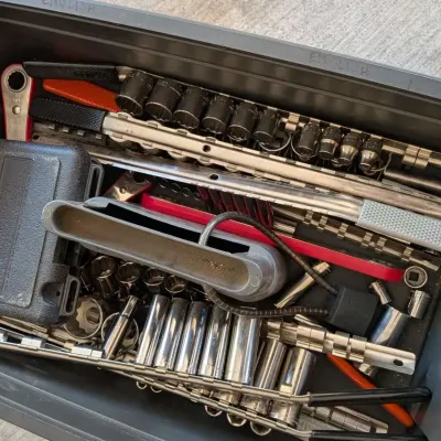 Craftsman Rolling Mobile Tool Chest, Tool Step Stool & Hand Tool Accessories Lot