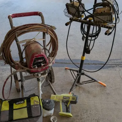 Titan Advantage 200 Airless Paint Sprayer Lot w/ Ryobi Handheld & Work Lights
