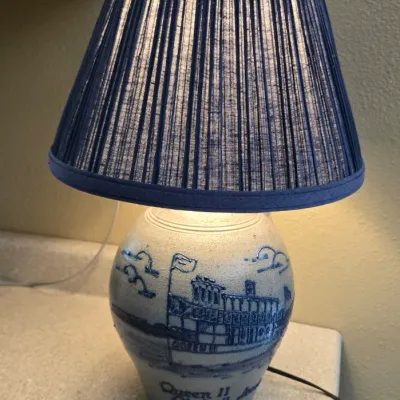 Sale Photo Thumbnail #21: Pottery lamp