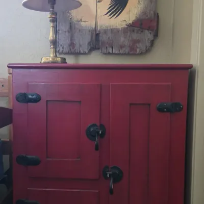 Sale Photo Thumbnail #47: Vintage icebox